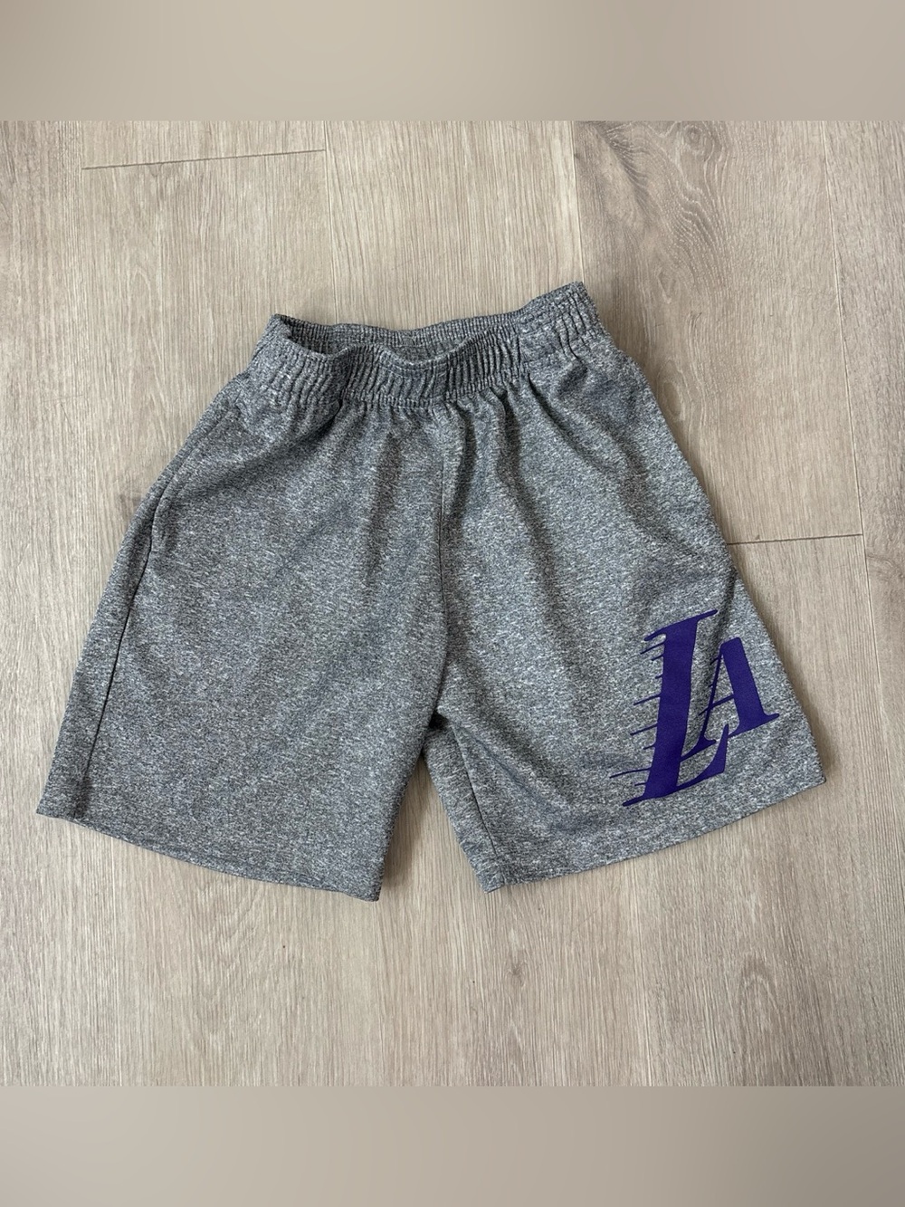 Boys Size 8 Los Angeles Lakers Basketball Shorts Gray Heather Purple LA Graphic